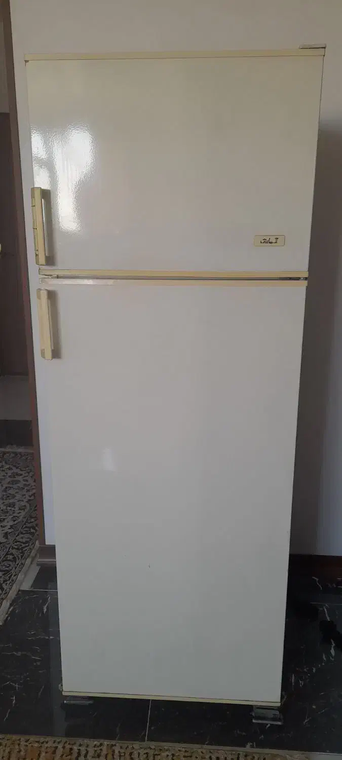 یخچال|یخچال و فریزر|فولادشهر, C3|دیوار