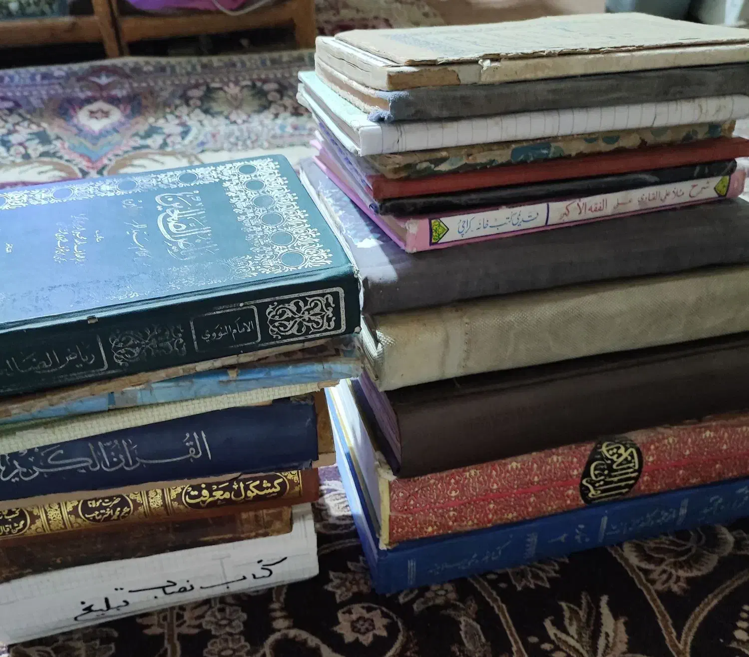 تعدادی کتاب قدیمی و کلکسیونی با قیمت پایین|کلکسیون اشیاء عتیقه|تهران, بوستان ولایت|دیوار