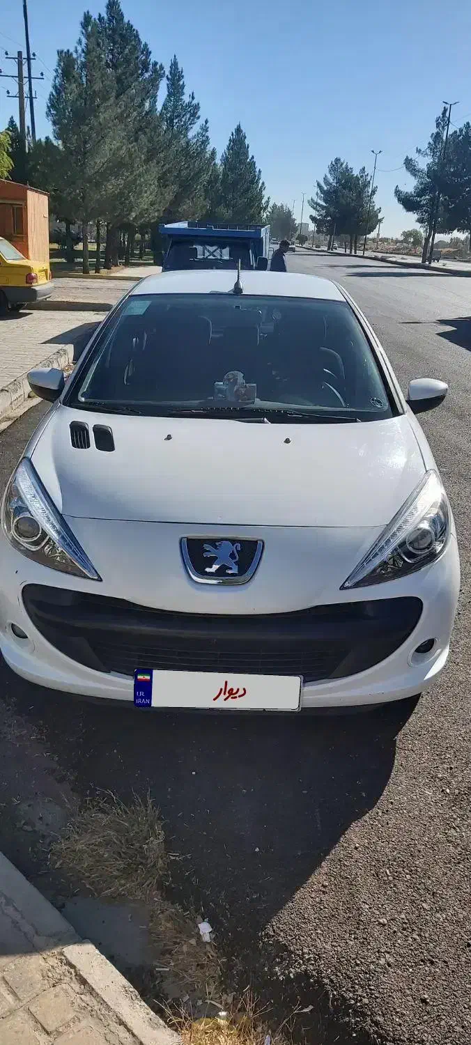 ۲۰۷مدل ۹۶بدون رنگ|خودرو سواری و وانت|گوآور, |دیوار