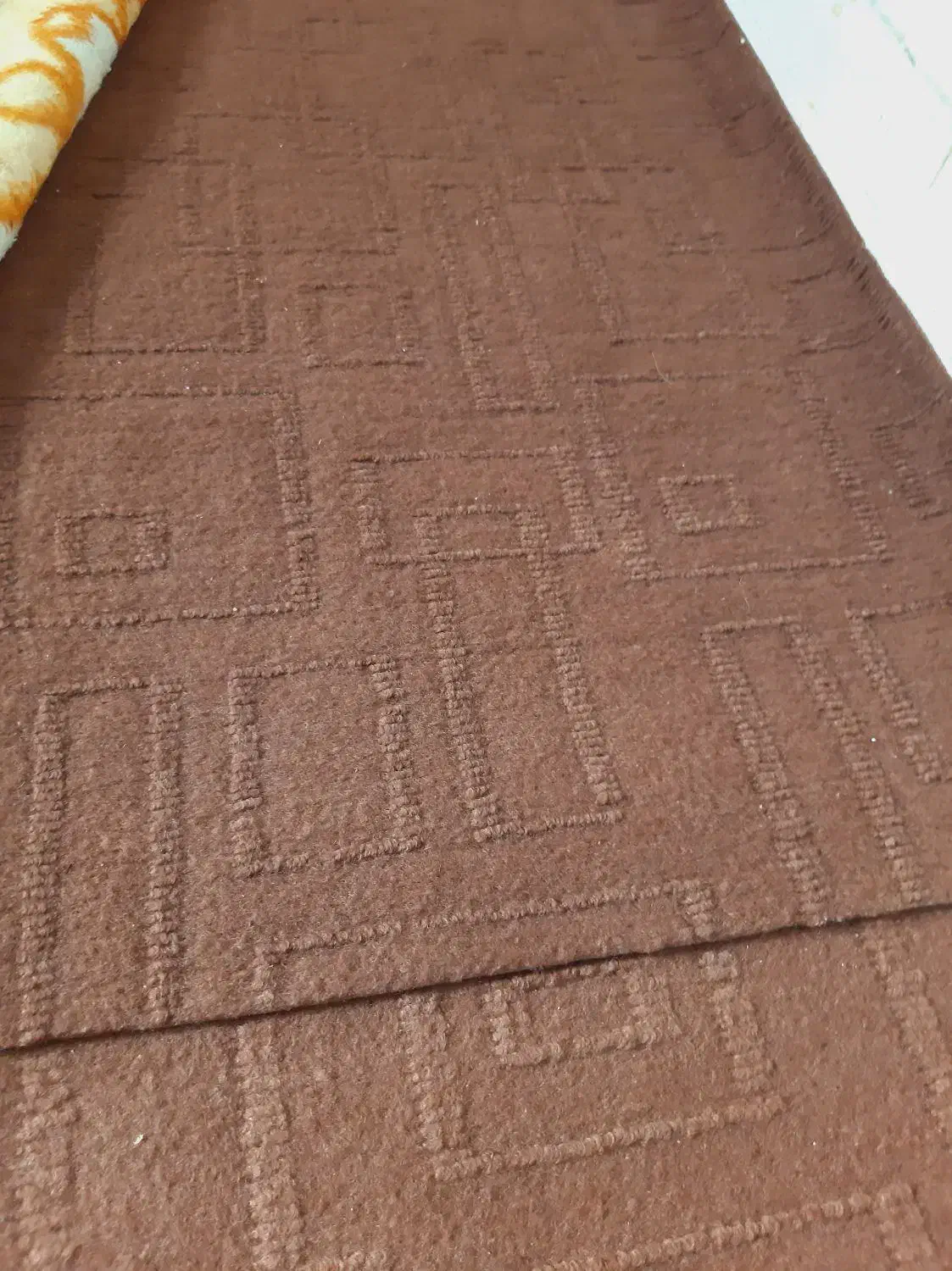 موکت در حد نو|موکت|شاهین‌شهر, شهرک سایت|دیوار