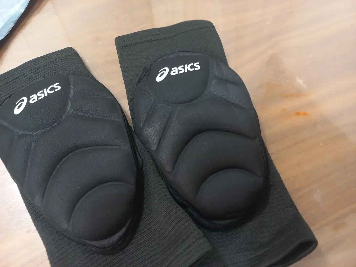 زانو بند والیبال|تجهیزات ورزشی|اهواز, کوی مهندسان|دیوار