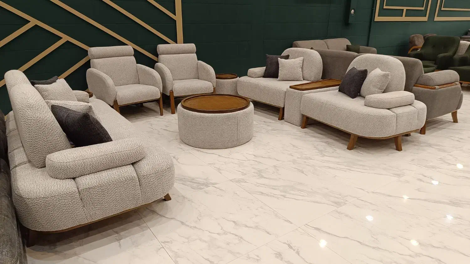 تولیدی مبل راحتی مینی‌مال  از دم قسط 40 ماهه|مبلمان خانگی و میز عسلی|مشهد, گرجی علیا|دیوار