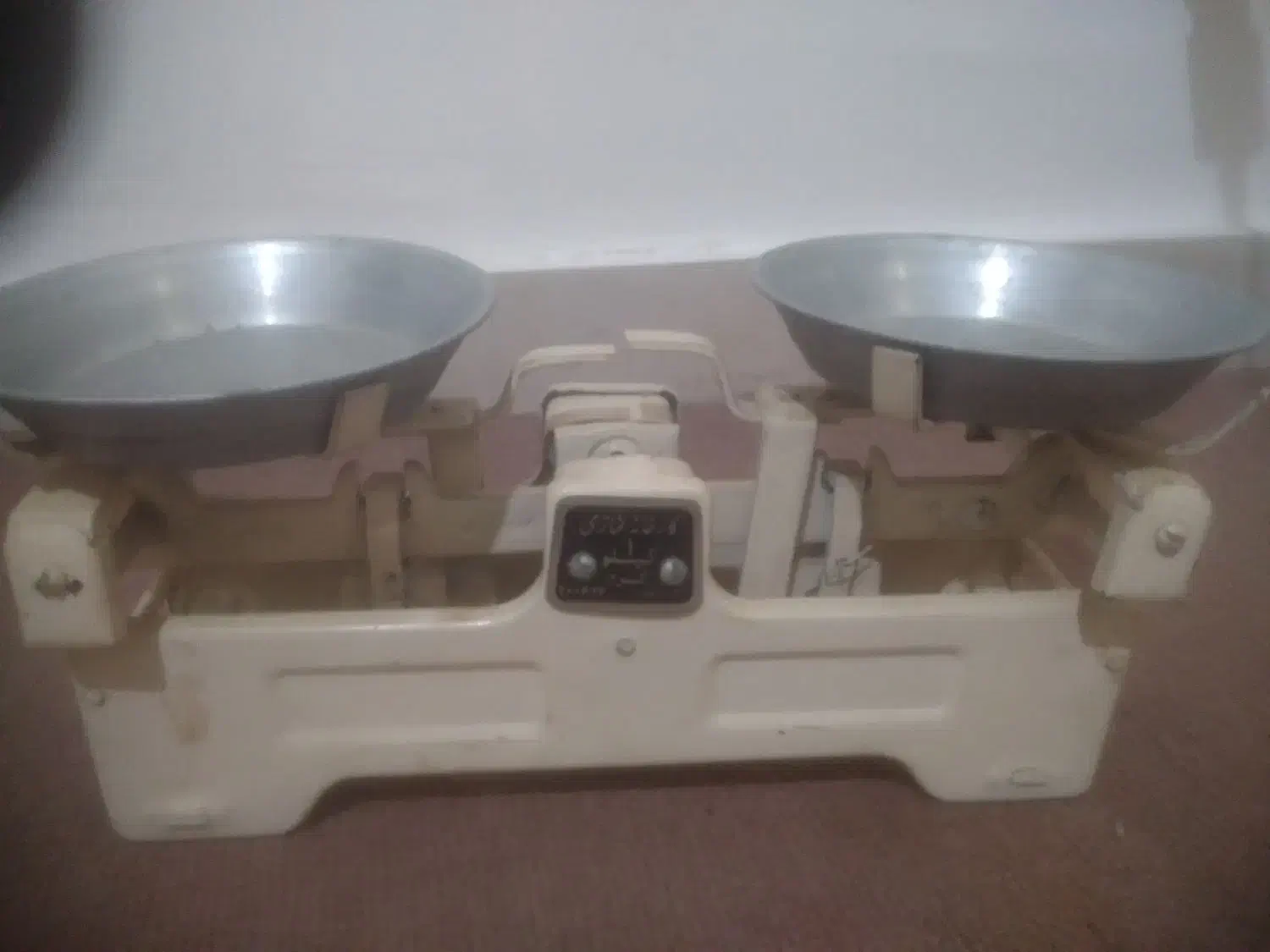 ترازوی یک کیلویی|صنایع دستی و سایر لوازم تزئینی|هشتگرد, فاز ۷ مهستان|دیوار