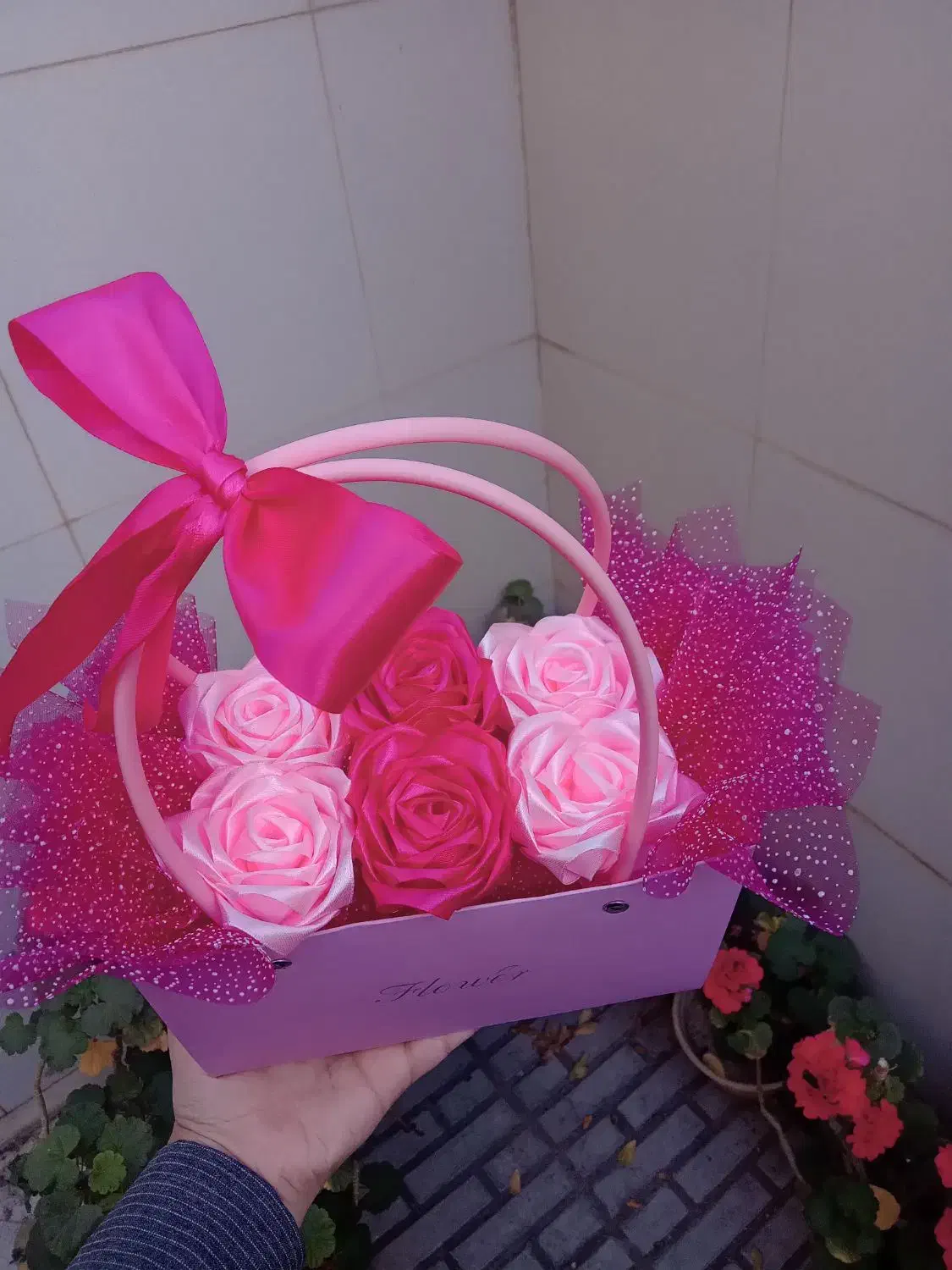 باکس گل آماده برای فروش|گل مصنوعی|ملایر, |دیوار