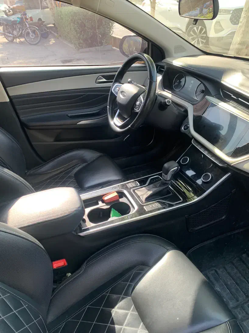 اریزو ۶ اکسلنت|خودرو سواری و وانت|قم, سراجه (۱۵ خرداد)|دیوار