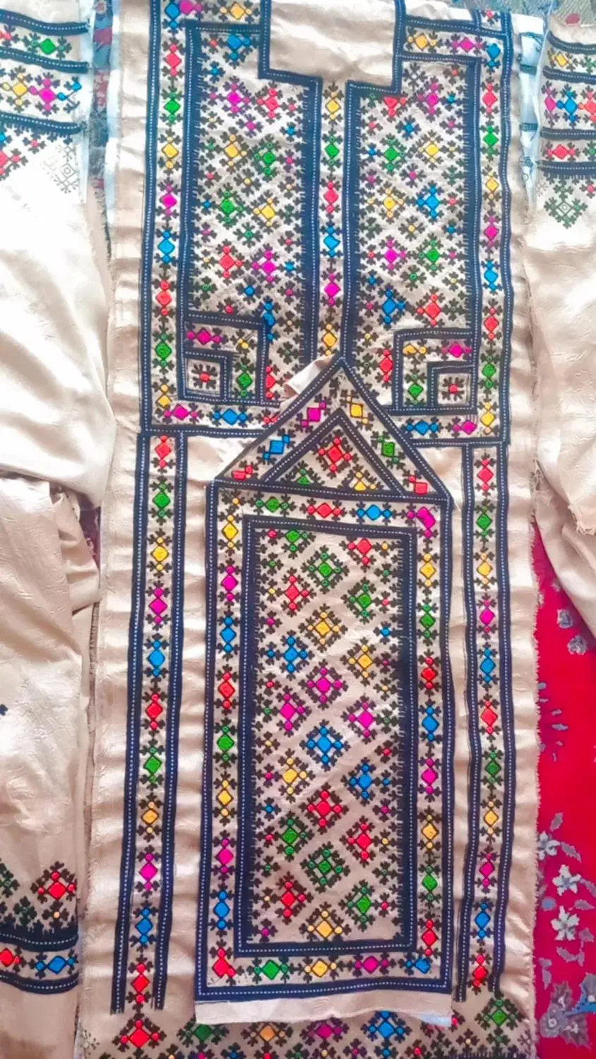 دوخت ودوز لباس بلوچی زنانه|لباس|لیردف, |دیوار