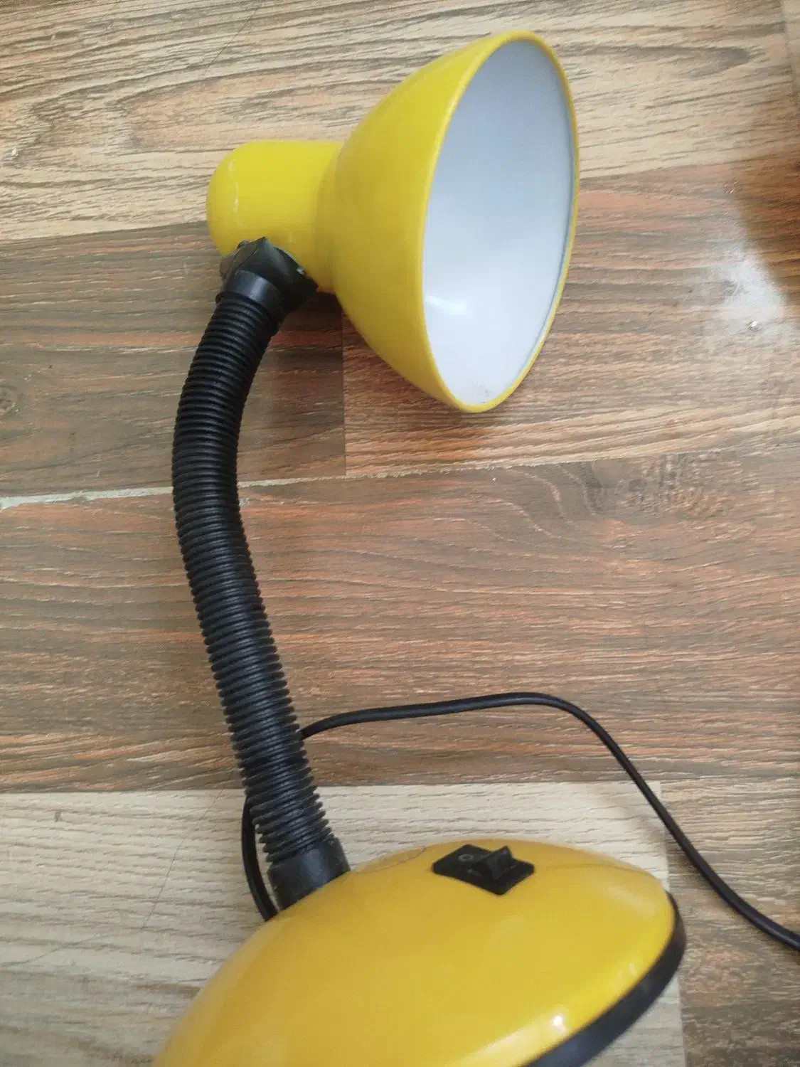 چراغ مطالعه|لوازم التحریر|بم, |دیوار