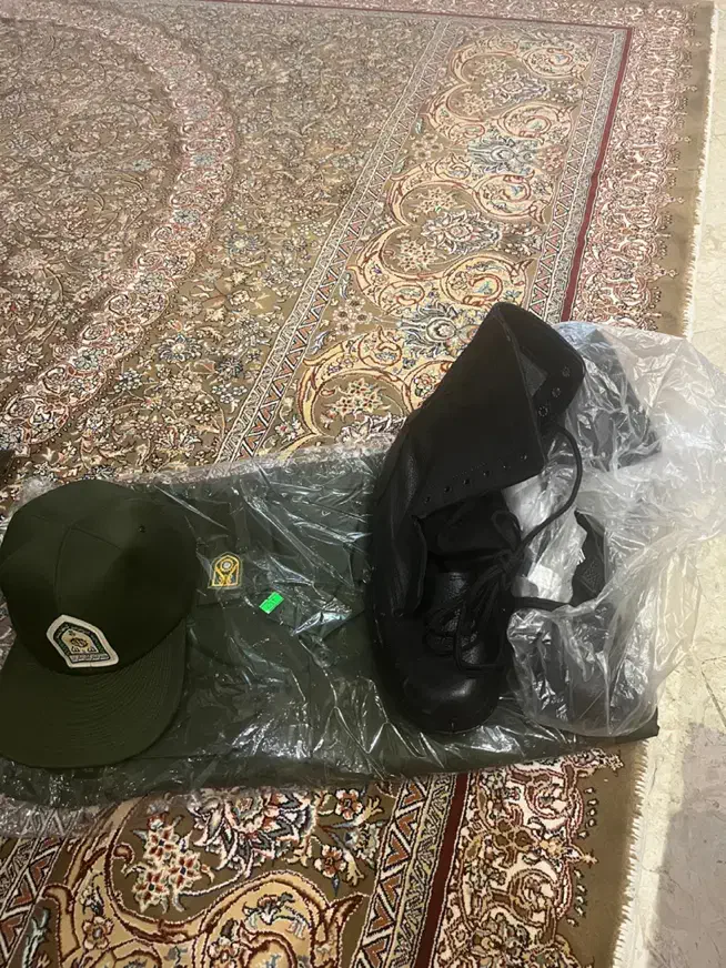 لباس و پوتین سربازی نو|لباس|تهران, حکمت|دیوار