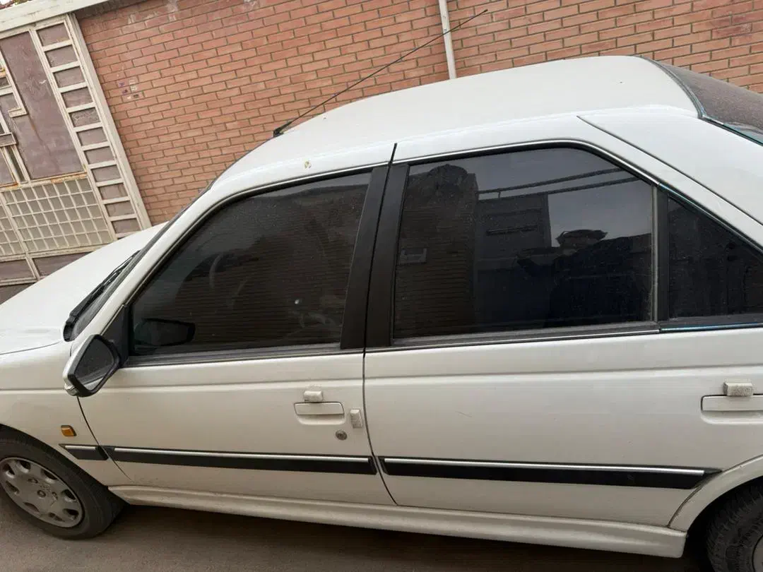 پژو پارس سال معاوضه با پراید مدل بالا|خودرو سواری و وانت|اصفهان, گورت|دیوار