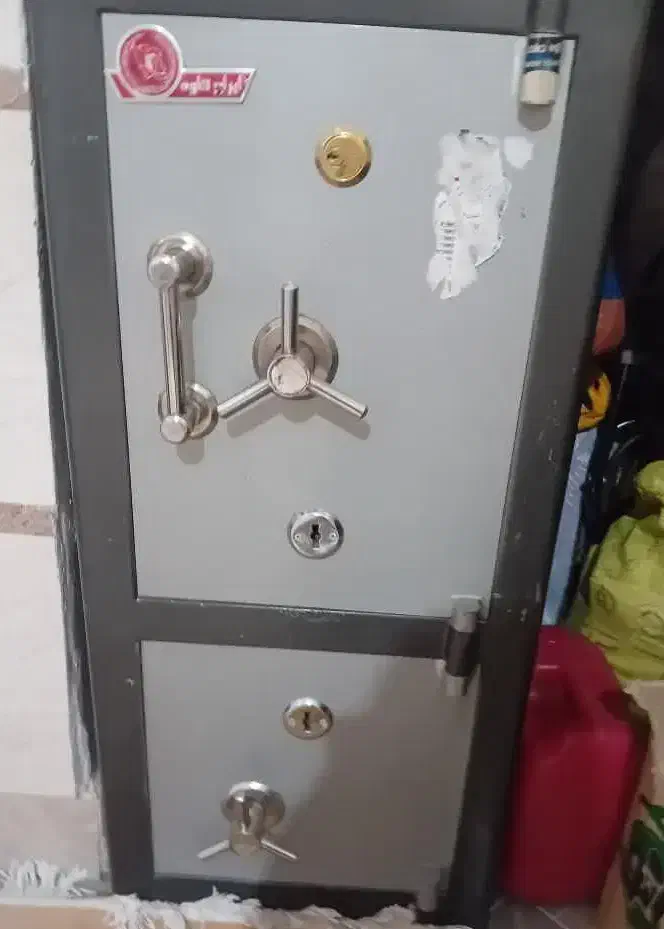 گاوصندوق درحده صفر|ابزارآلات|مهاباد (آذربایجان غربی), |دیوار