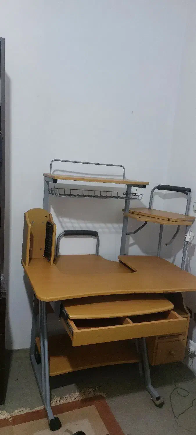 میزکامپیوتر|میز تحریر و کامپیوتر|آمل, |دیوار