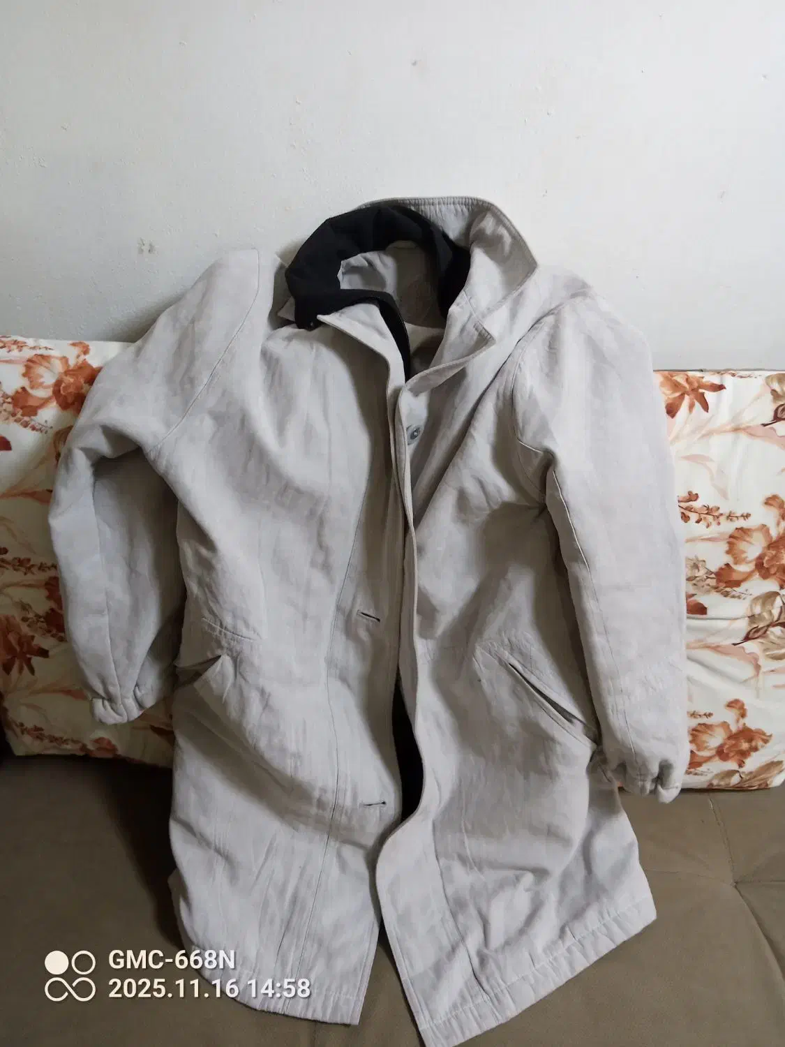 کت یا پالتو در حد نو بدون ایراد فقط بخاطر سایز|لباس|مریوان, |دیوار