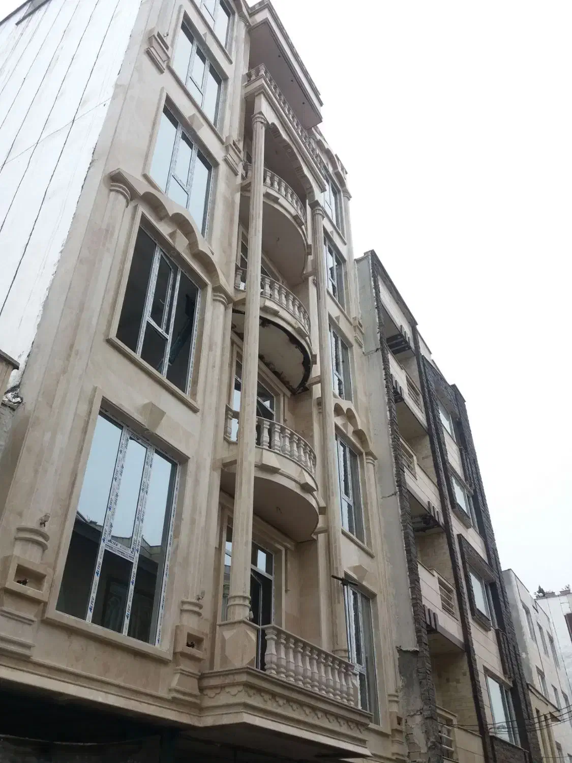 سنگ کاری و کاشی کاری|خدمات پیشه و مهارت|بروجرد, |دیوار