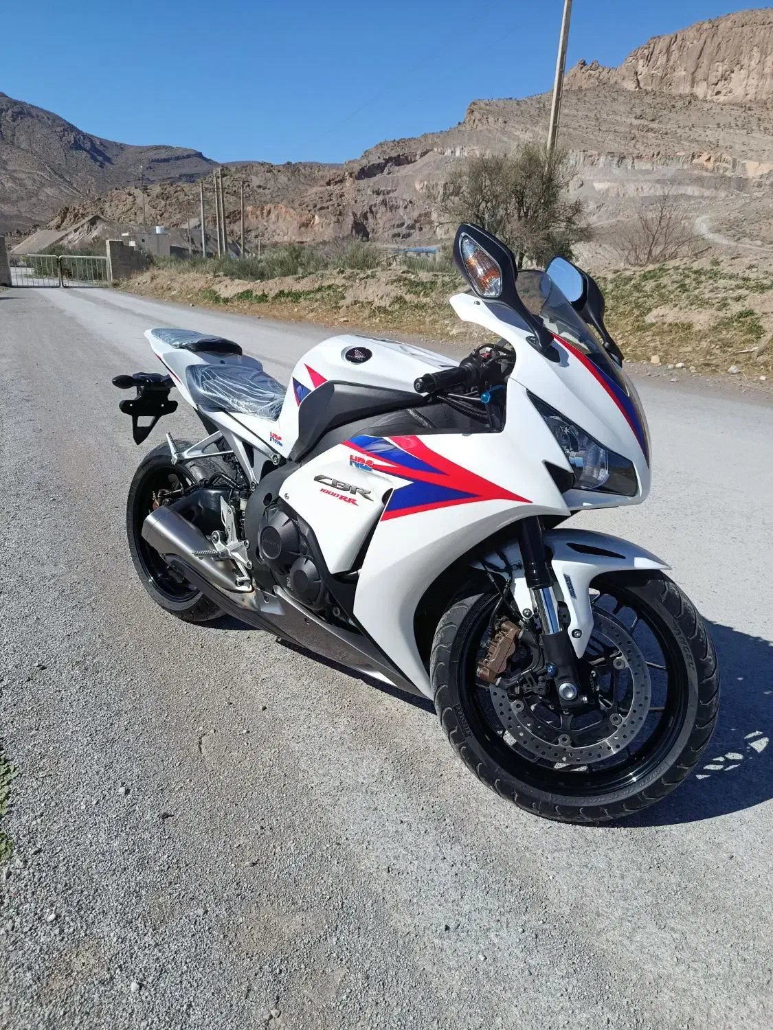 cbr1000|موتورسیکلت|مرودشت, ژیان|دیوار