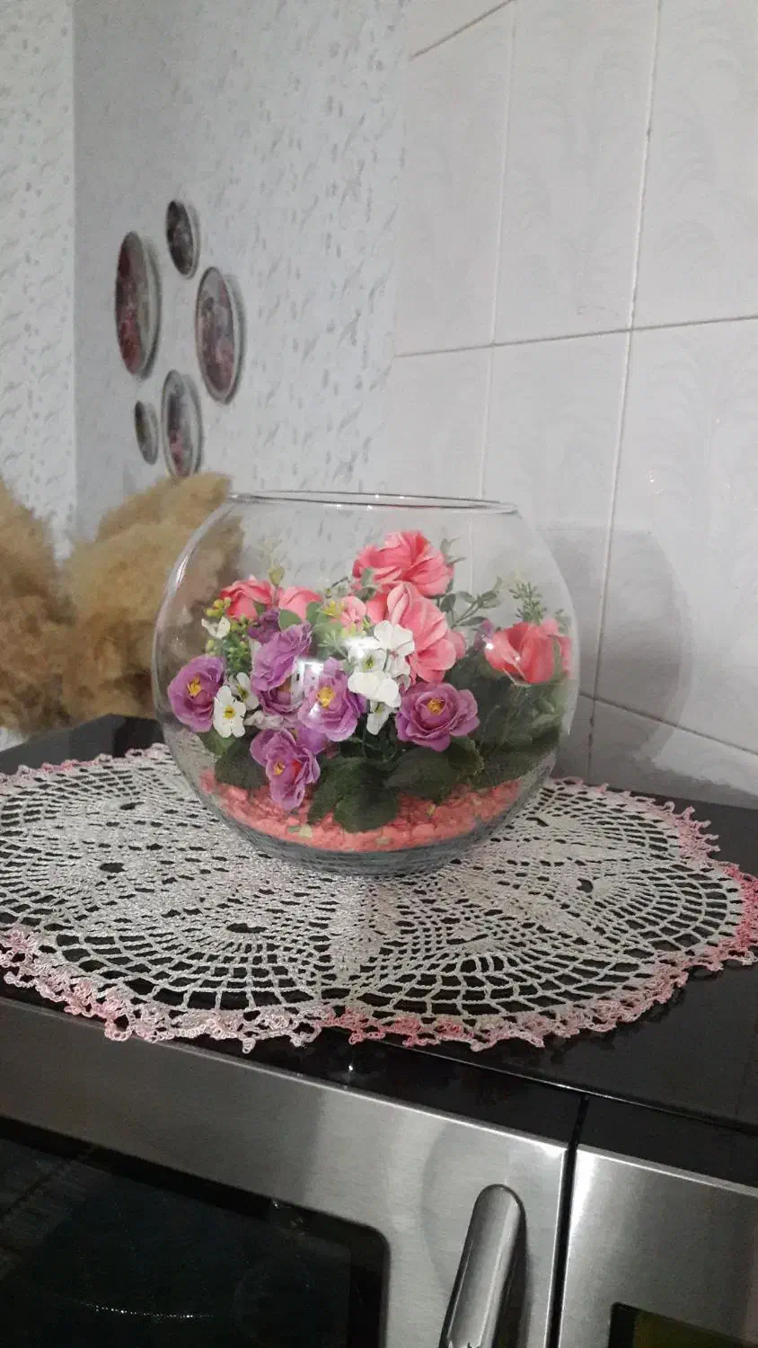 گلدان شیشه ای|تابلو، نقاشی، عکس|هشتگرد, فاز ۲ مهستان|دیوار