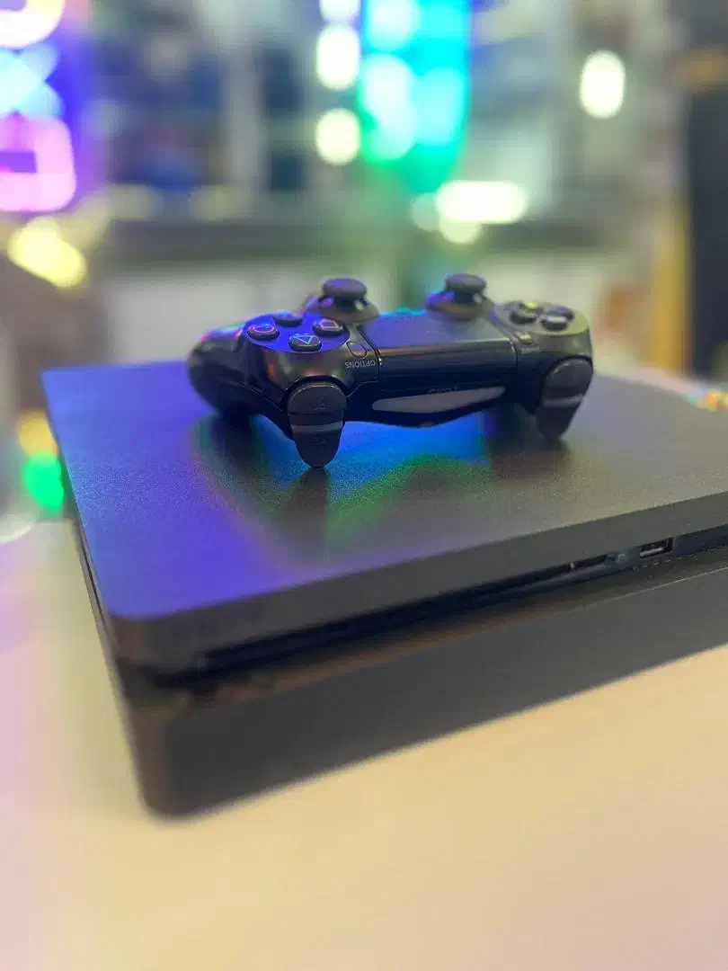 ps4 slim 1tb کپی خور ۲ دسته اصلی|کنسول، بازی ویدئویی و آنلاین|مشکین‌دشت, |دیوار