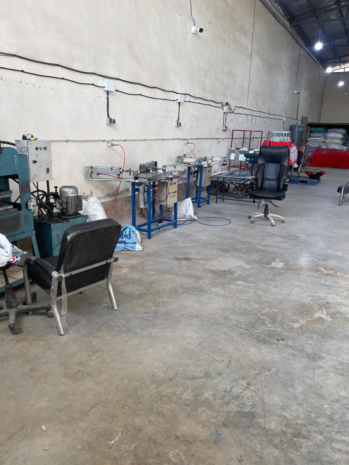 کارگر ساده آقا کار در کارگاه منتاژ کاری|استخدام صنعتی، فنی، مهندسی|تهران, یافت آباد جنوبی|دیوار