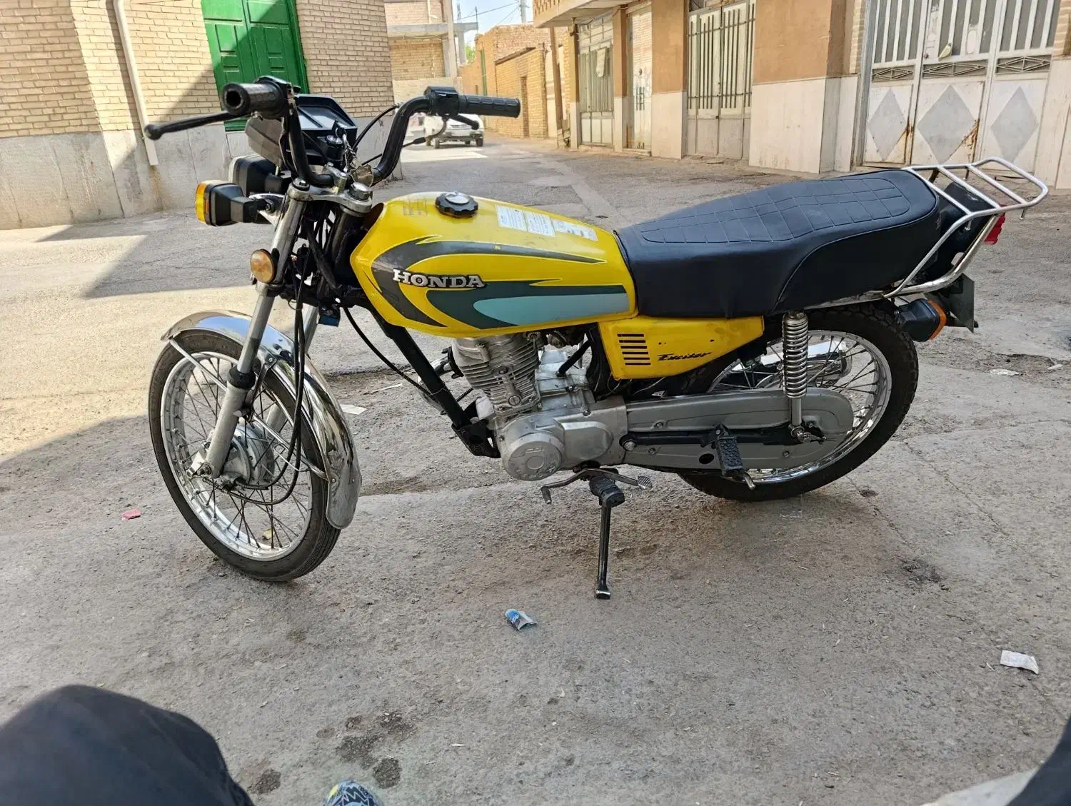 لیفان 125|موتورسیکلت|میبد, |دیوار