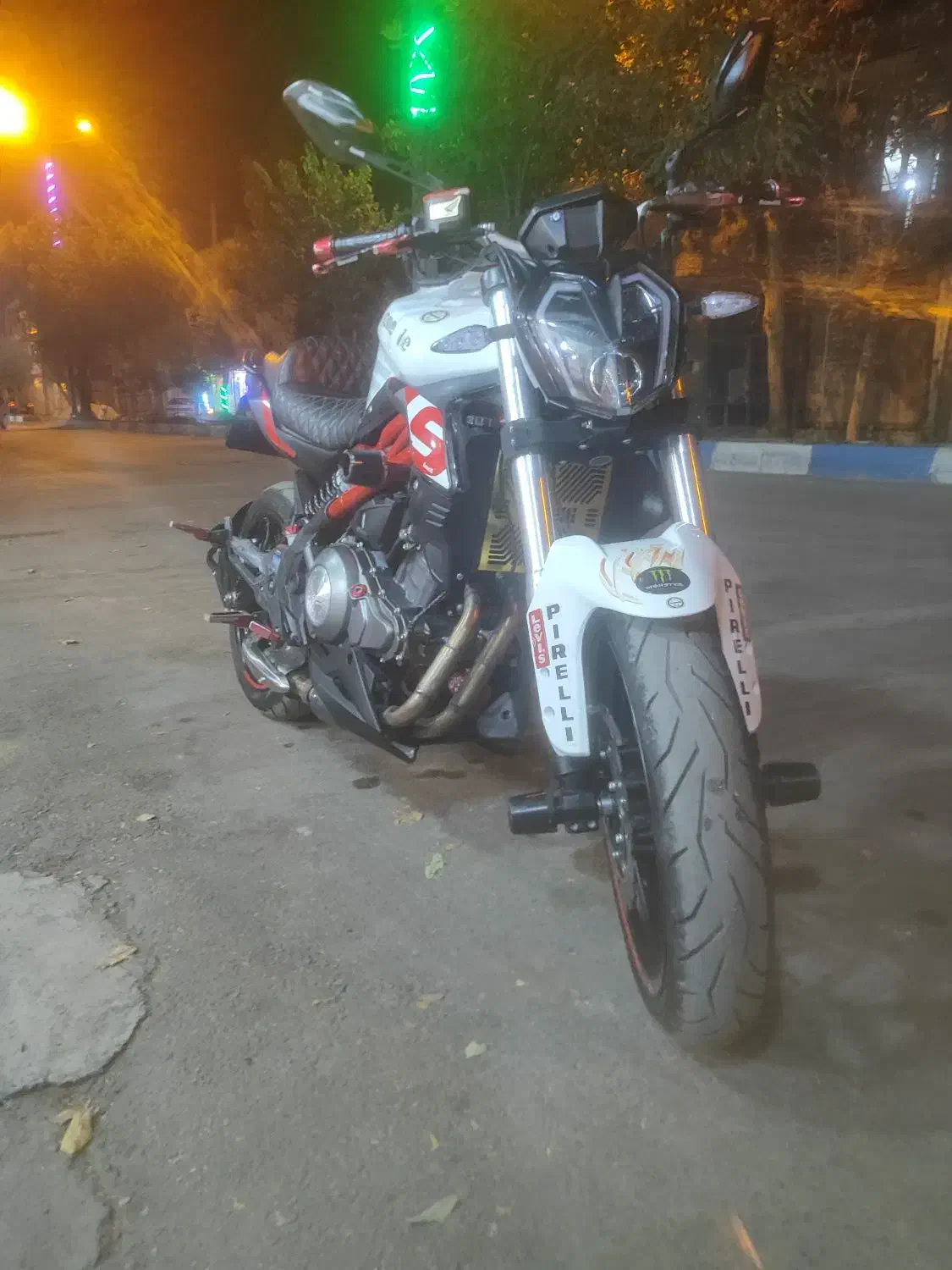 بنلی 300 جفت سیلندر نیو فیس مدل 1400|موتورسیکلت|همدان, |دیوار