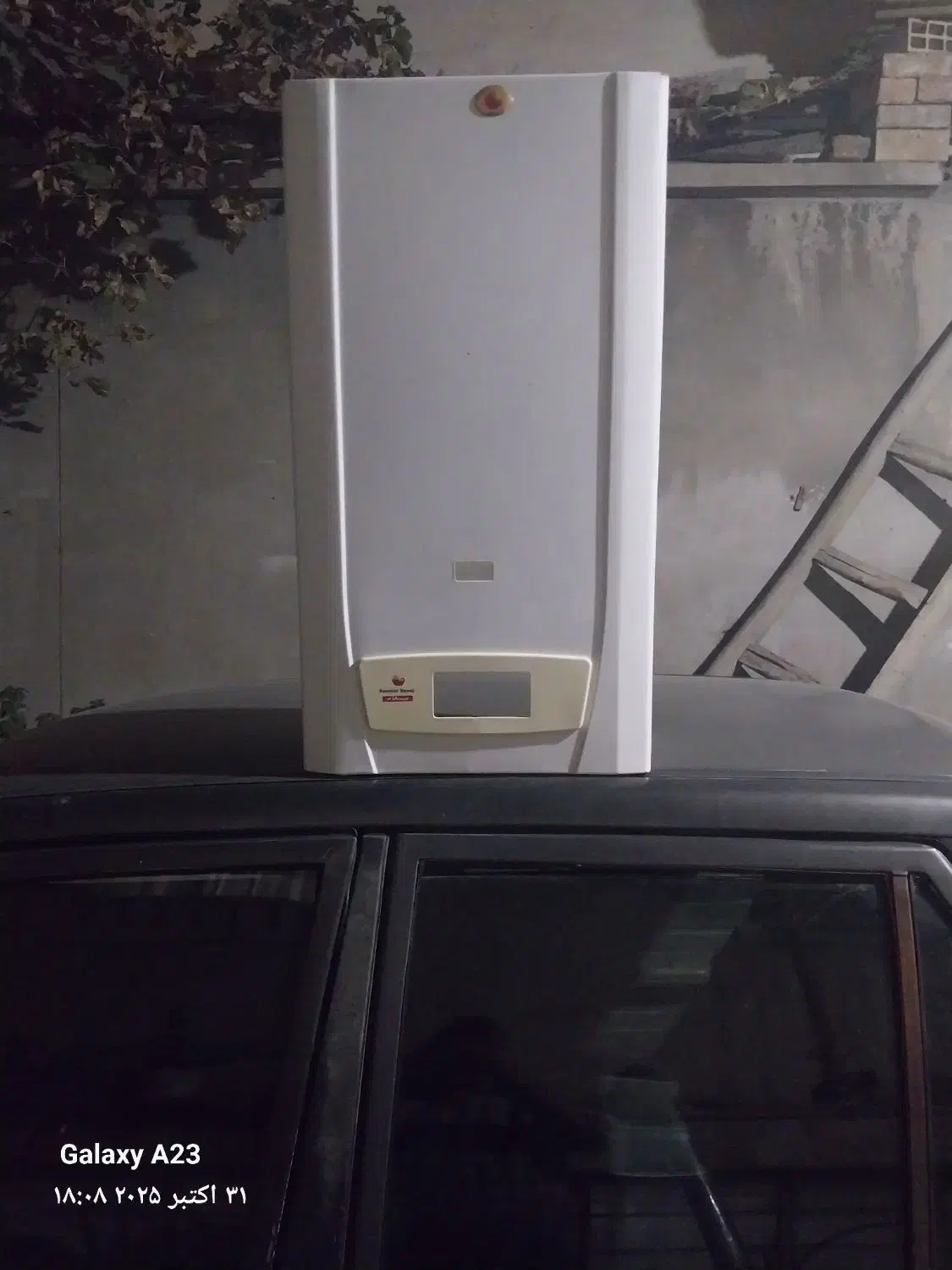 قاب ابگرمکن دیواری پلار|آبگرمکن، پکیج، شوفاژ|تهران, شهرک استقلال|دیوار