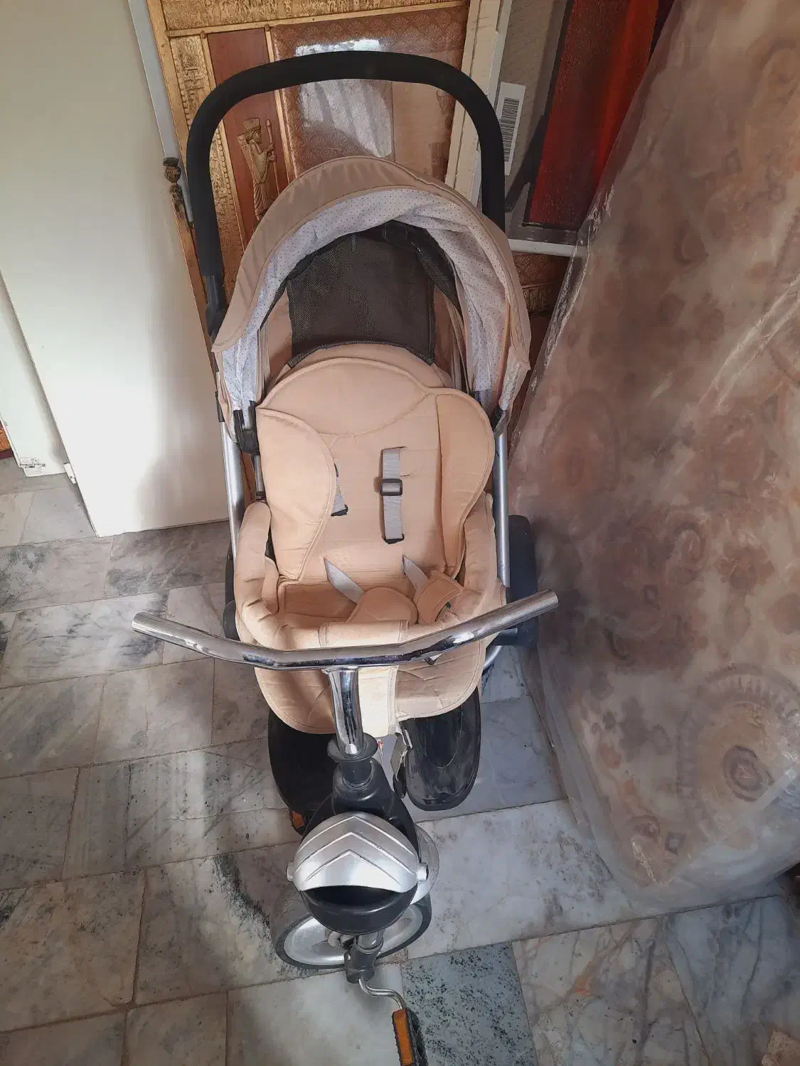 سه چرخه در حد نو|دوچرخه، اسکیت، اسکوتر|قدس, شهر‌قدس|دیوار