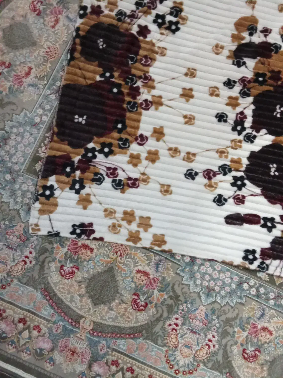 پتومسافرتی|رختخواب، بالش، پتو|شهریار, شهریار|دیوار