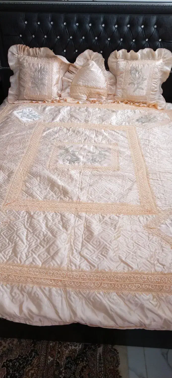 رو تختی جنس ساتن|سرویس روتختی|همدان, |دیوار