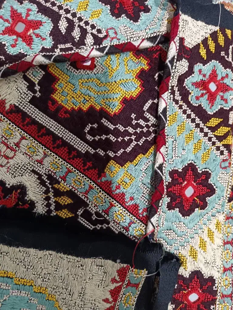 سرتوپ لباس بلوچی|لباس|گنبد کاووس, |دیوار