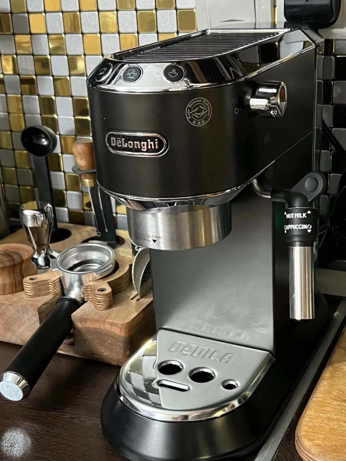 دستگاه اسپرسو دلونگی|سماور، چایساز، قهوهساز|بندر ماهشهر, |دیوار