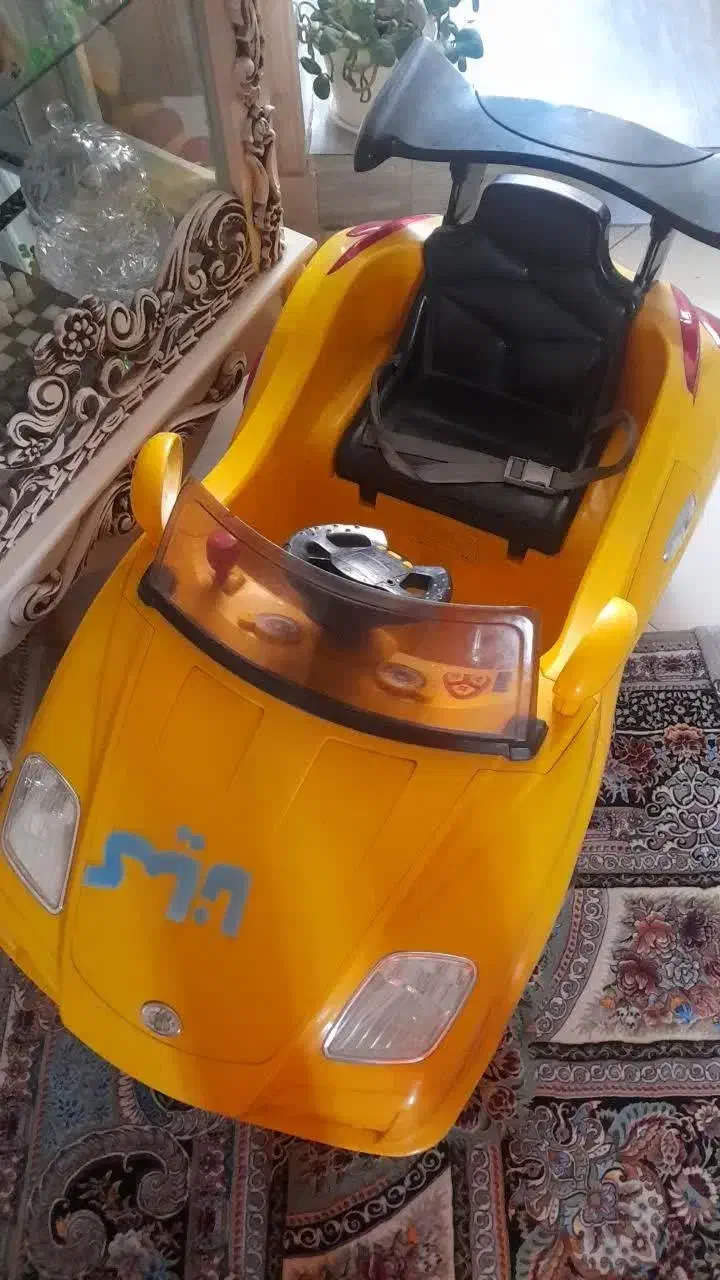 ماشین شارژی|اسباب‌بازی بچه|اسلام‌شهر, شهرک سعیدیه|دیوار