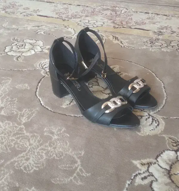 یک جفت کفش   مجلسی نو سایز ۳۹ ۹۰۰ ت|کیف، کفش، کمربند|خرمآباد, |دیوار