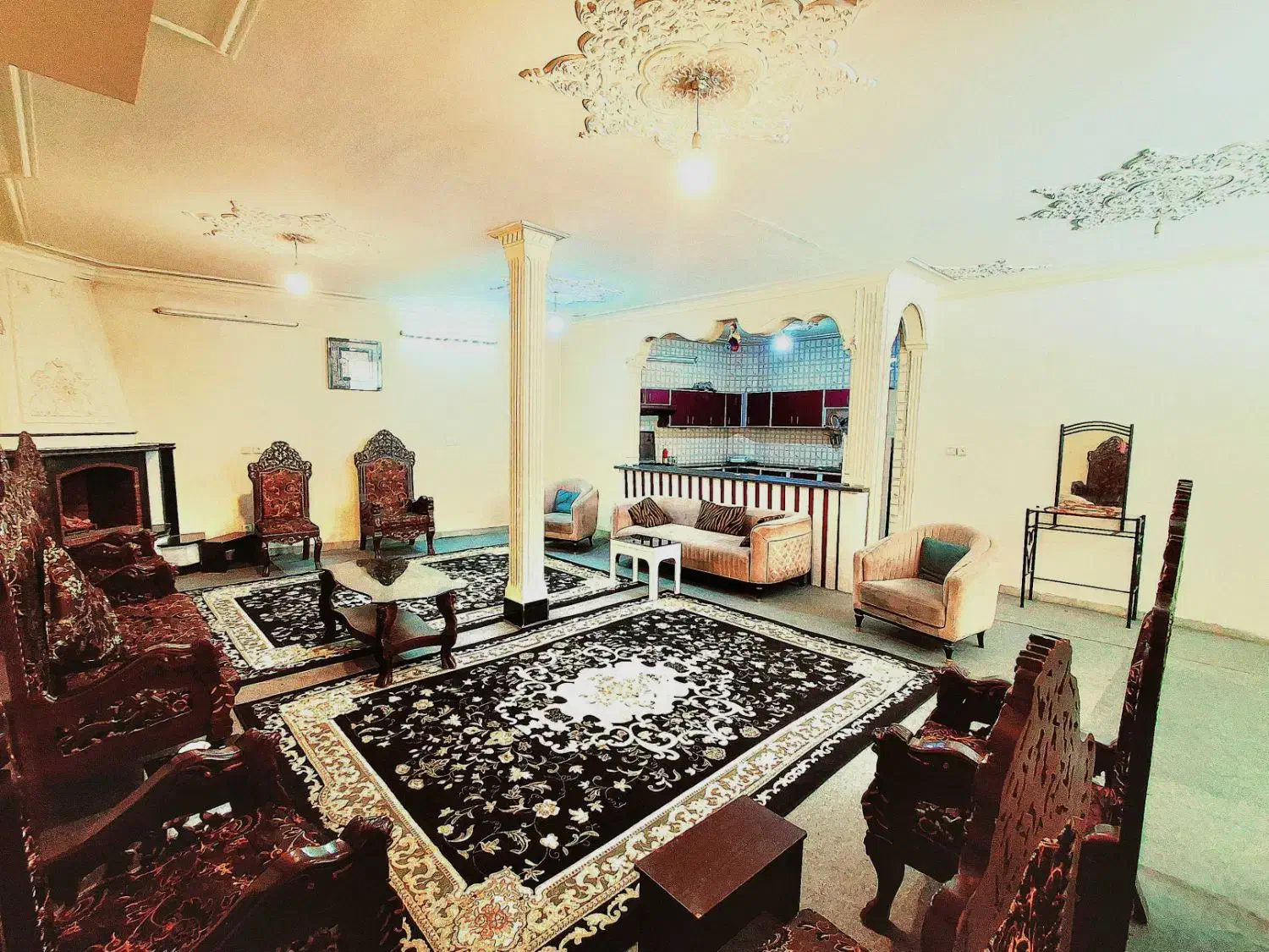 خانه ویلایی مبله //نقش جهان //پارکینگ|اجارهٔ کوتاه‌مدت آپارتمان و سوئیت|اصفهان, نقش جهان|دیوار