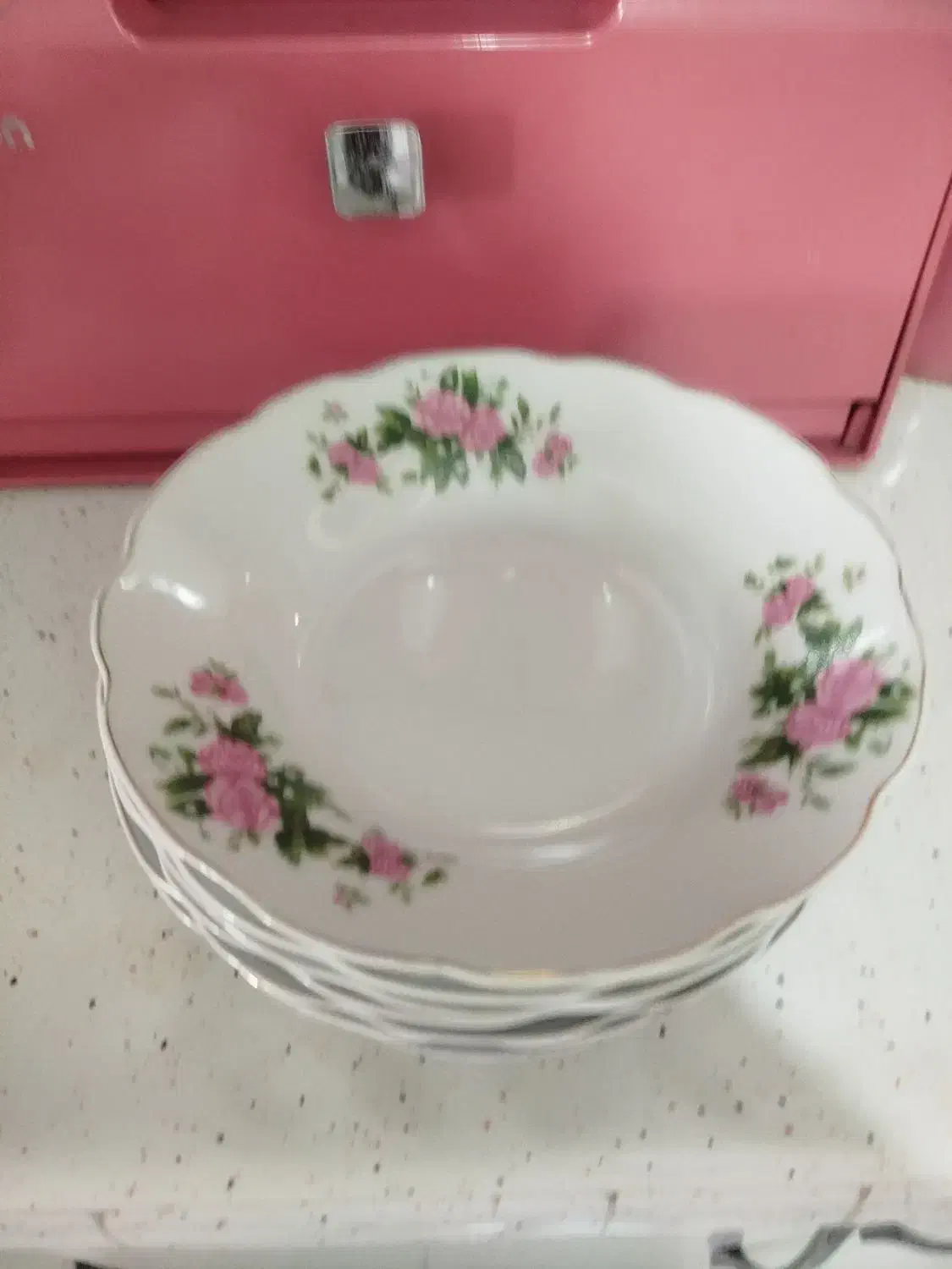 ظروف گل سرخی قوری چینی|ظروف سرو و پذیرایی|کرج, حصارک بالا|دیوار