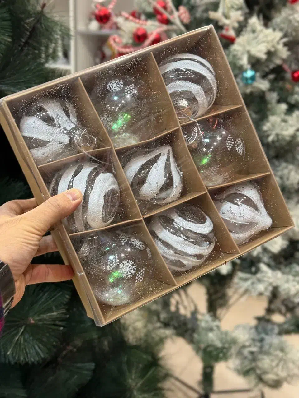 گوی /تزئینات درخت کریسمس/ مدل پک/ خ خواجه پطرس|صنایع دستی و سایر لوازم تزئینی|اصفهان, جلفا|دیوار