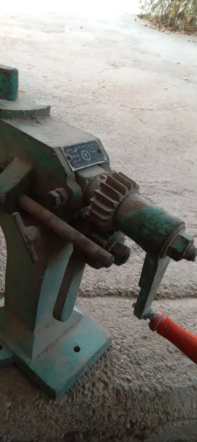 دستگاه حلبی ساز دستی|ابزارآلات|تاکستان, |دیوار