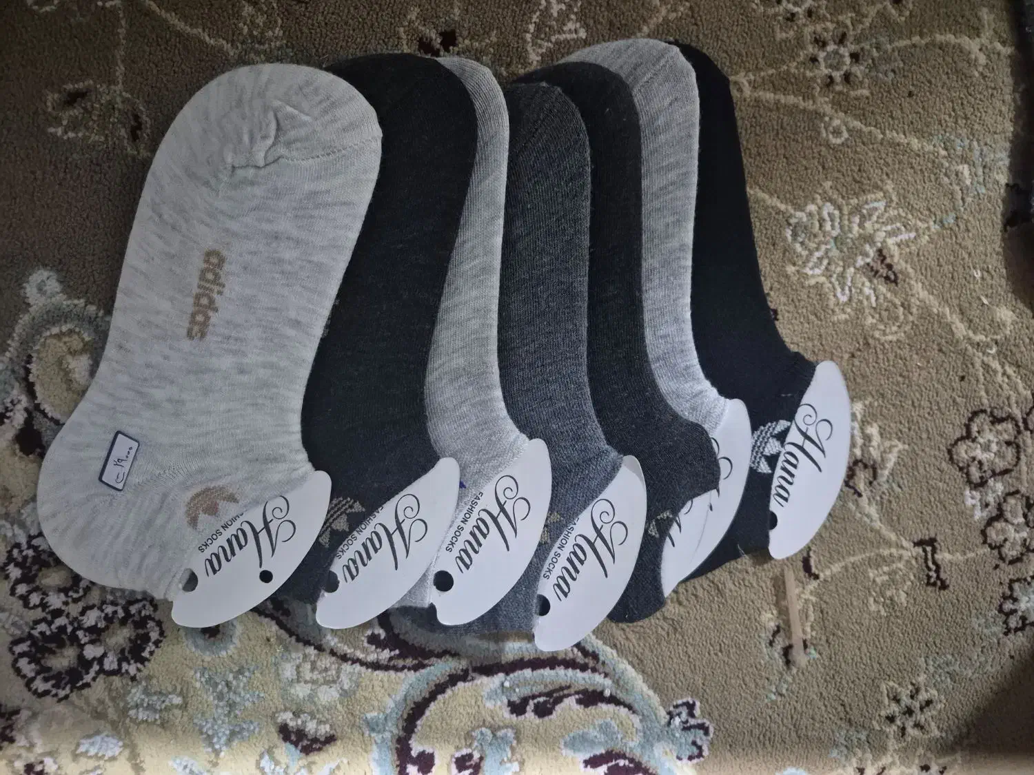 جوراب اسپرت و لباس زنانه|لباس|حمیدیا, |دیوار