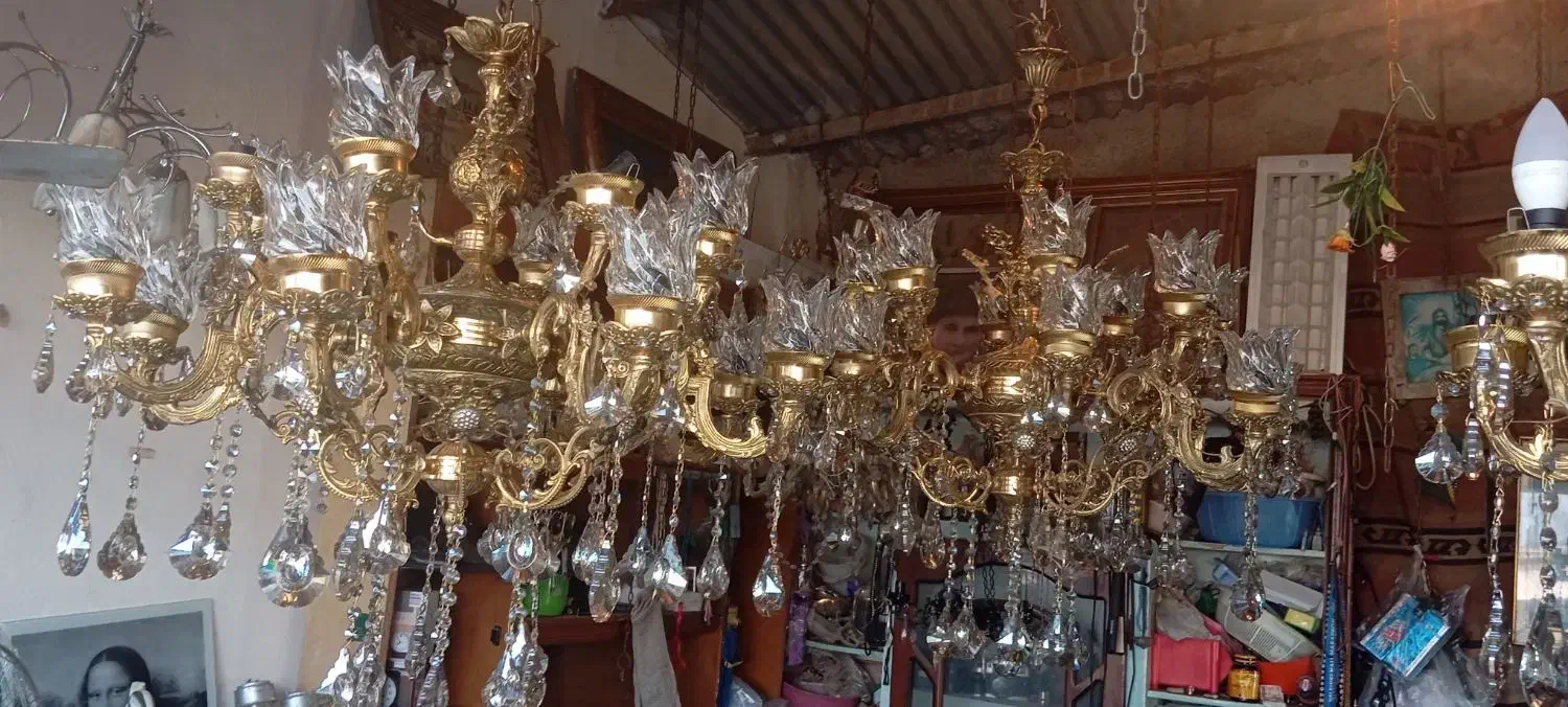 باسلام سه عدد لوستربزرگ برنزسنگین|لوستر و چراغ آویز|ارومیه, |دیوار