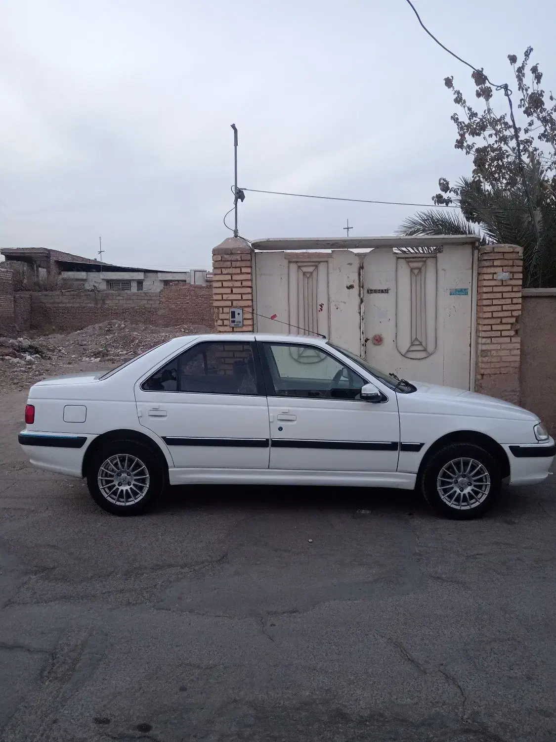 پژو پارس نیم سفارشی|خودرو سواری و وانت|زرند, |دیوار