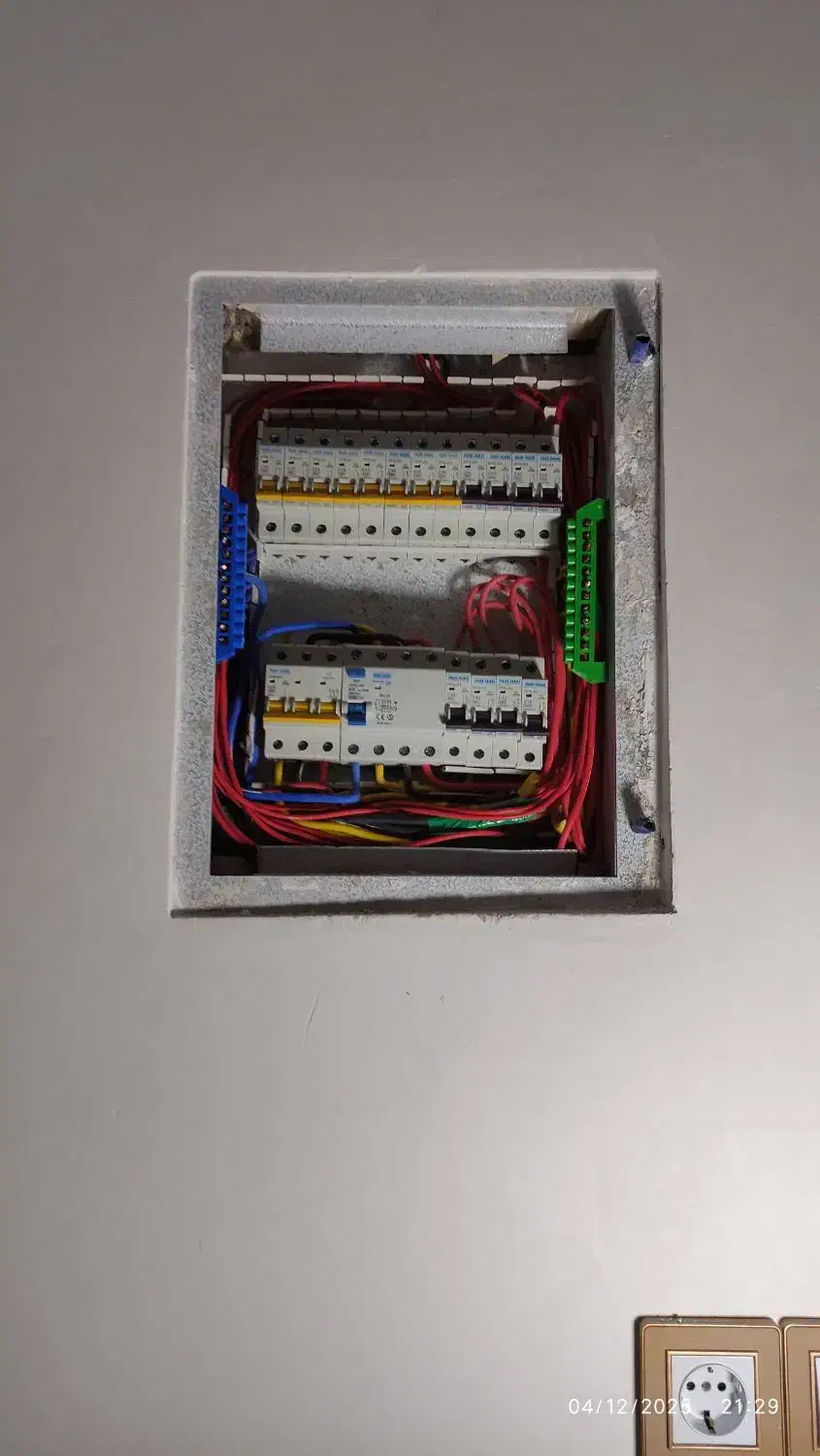 خدمات برق ساختمان|خدمات پیشه و مهارت|رامشیر, |دیوار