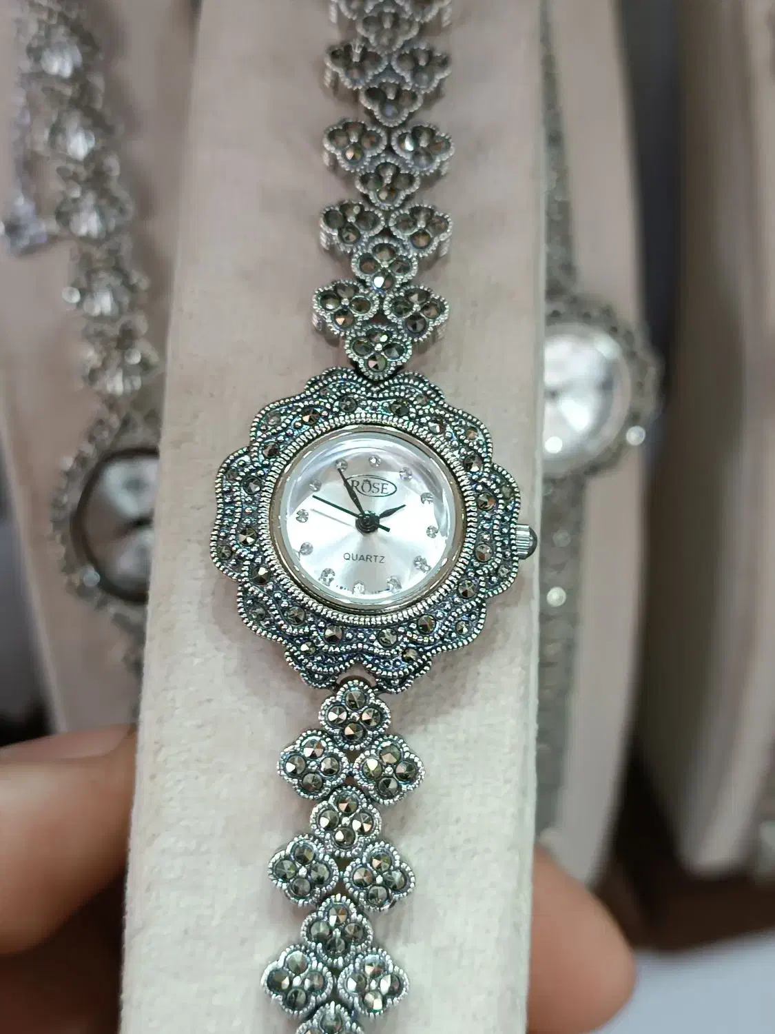 ساعت نقره نوید / روز زن مادر /چک / قسطی|جواهرات|یزد, |دیوار