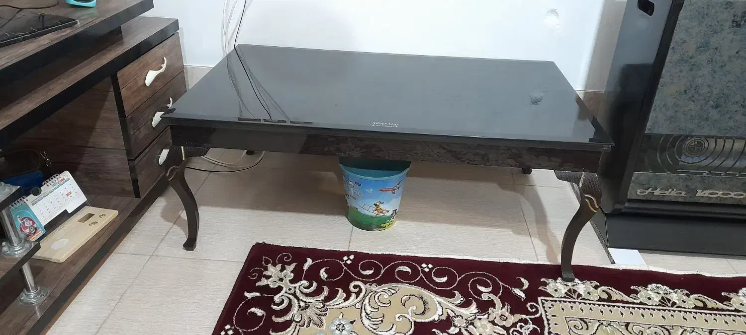 میز بزرگ جلو مبلی|مبلمان خانگی و میز عسلی|خمین, |دیوار