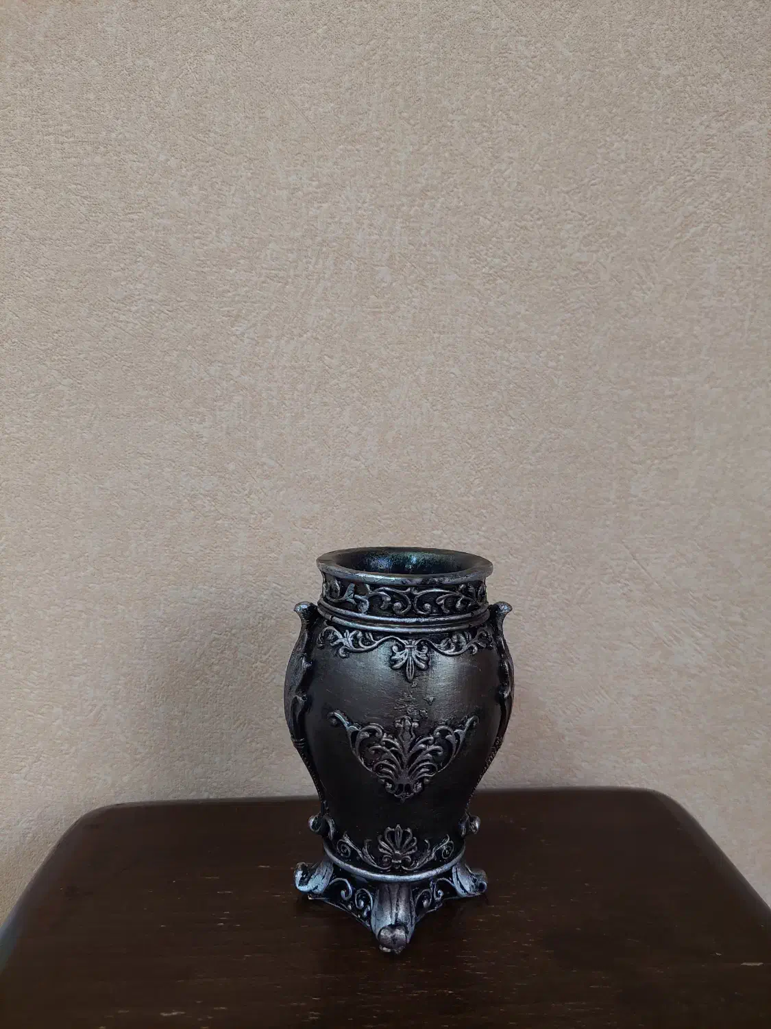 مجسمه پلی‌استر پتینه کاری شده (فروش فوری)|مجسمه، تندیس، ماکت|تهران, دریاچه شهدای خلیج فارس|دیوار