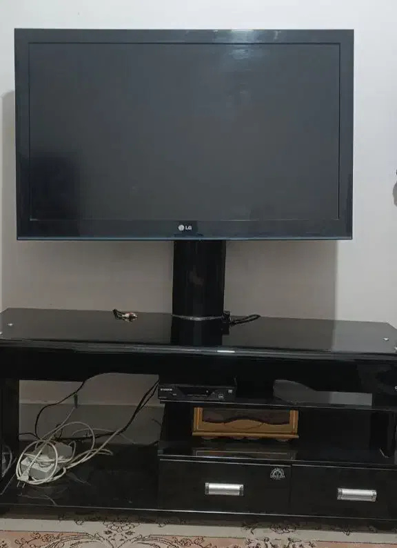 تلوزیون ال جی اصل کره ۴۳ اینچ|تلویزیون و پروژکتور|زابل, |دیوار