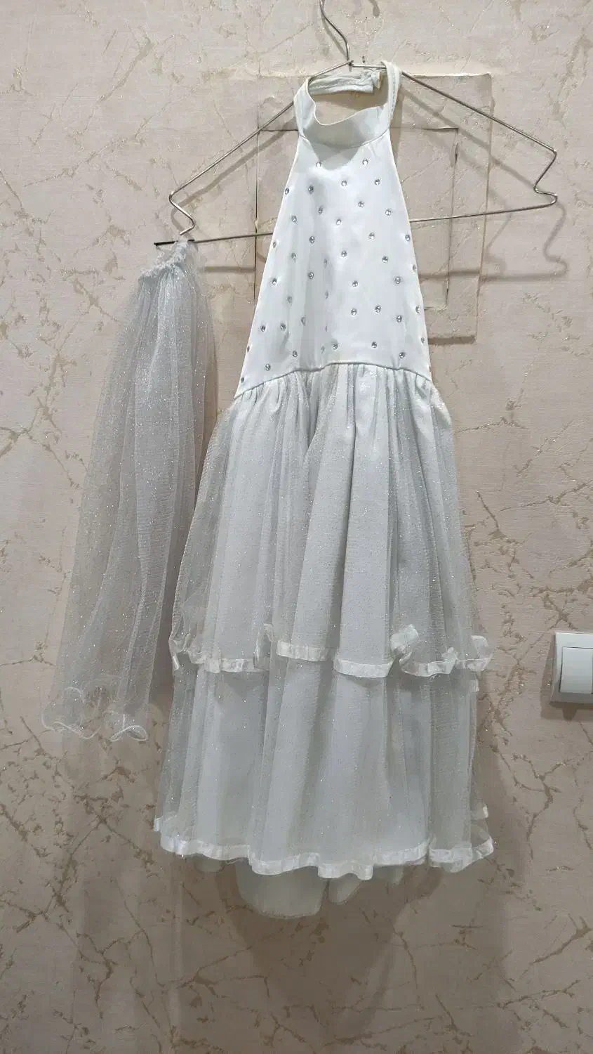 تعداد زیادی لباس دخترانه و پسرانه|کفش و لباس بچه|رشت, جهاد|دیوار