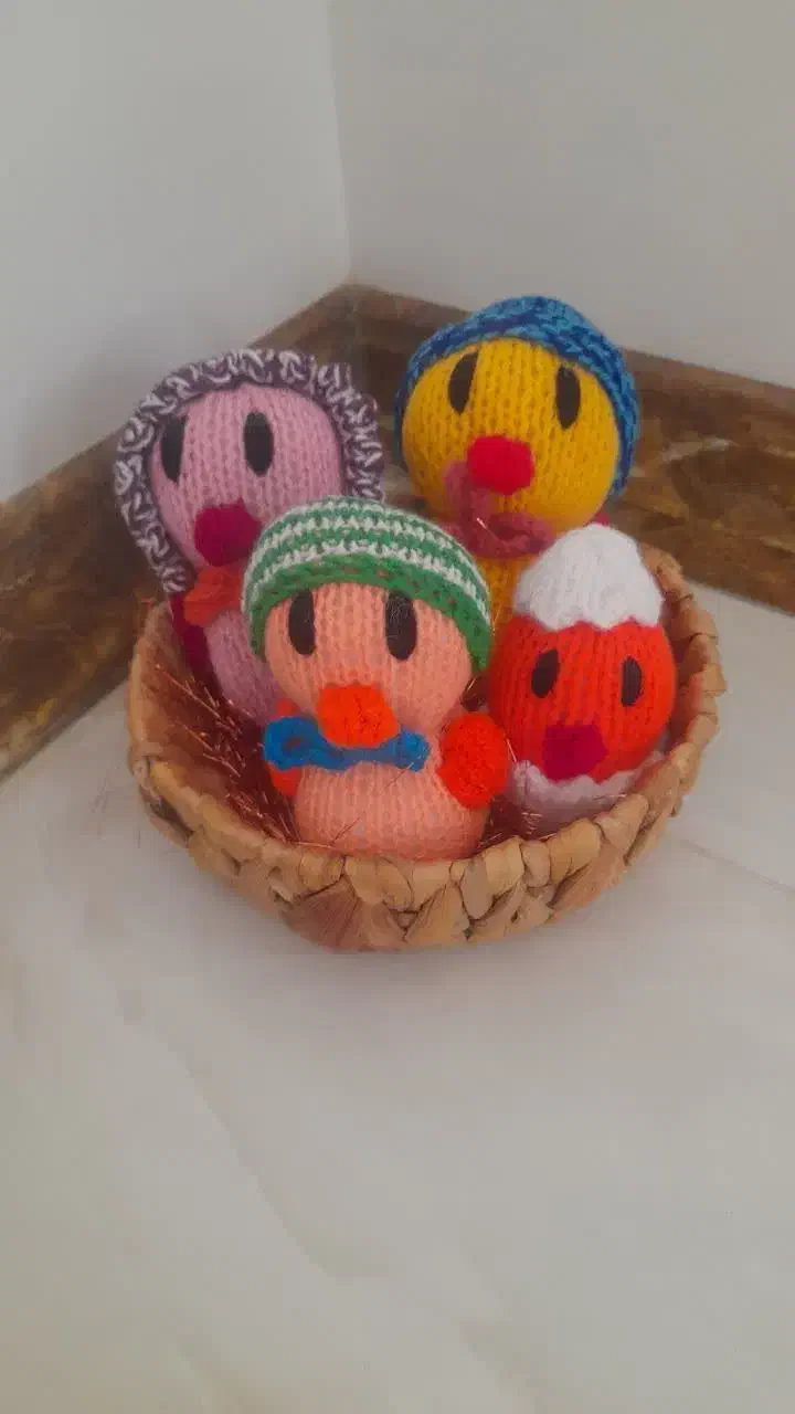 عروسک|اسباببازی بچه|کاشان, امیرکبیر|دیوار