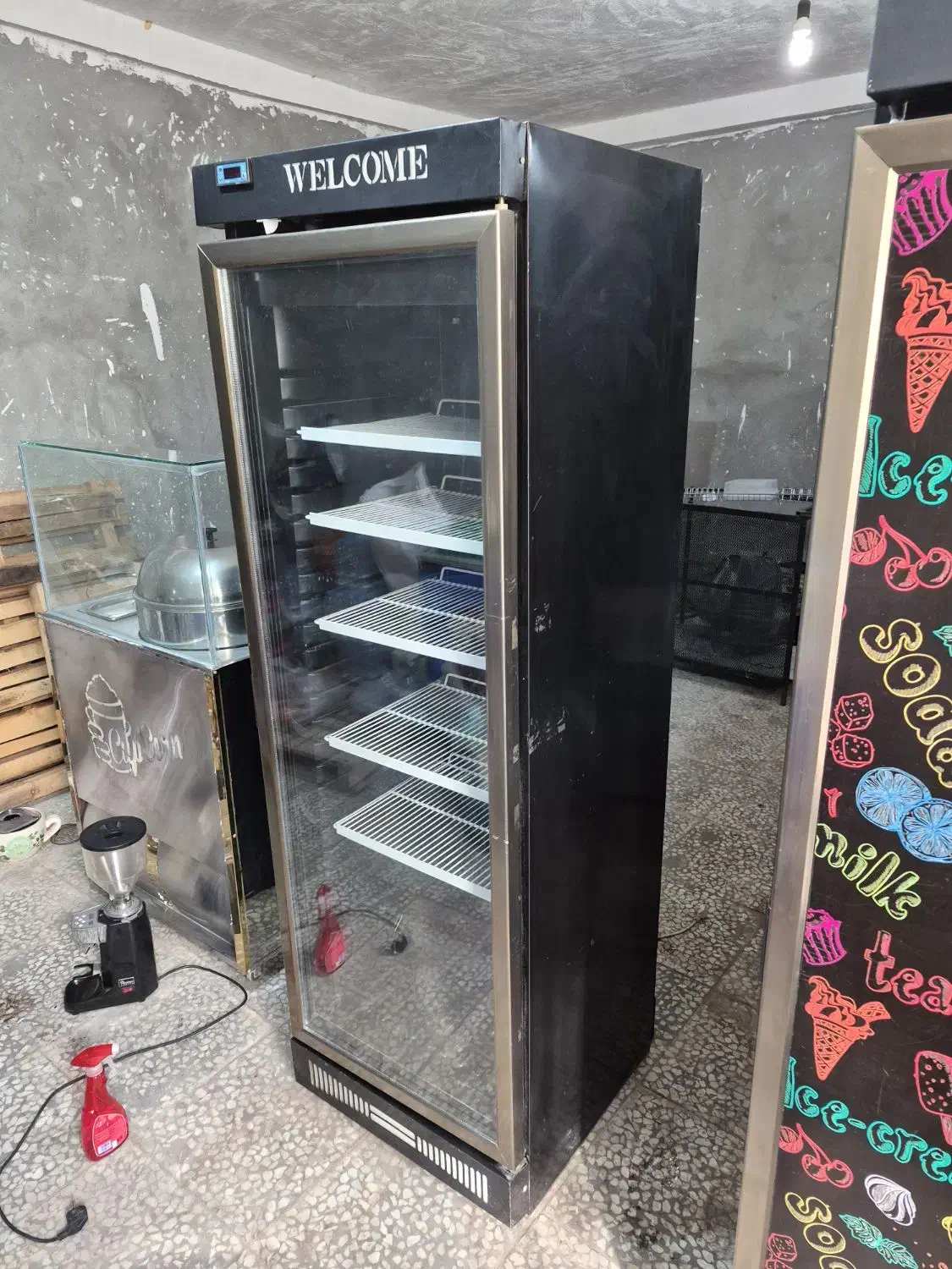 فروش تمام تجهیزات کافه (یکجا و تکی)|کافیشاپ و رستوران|شیراز, زرهی|دیوار