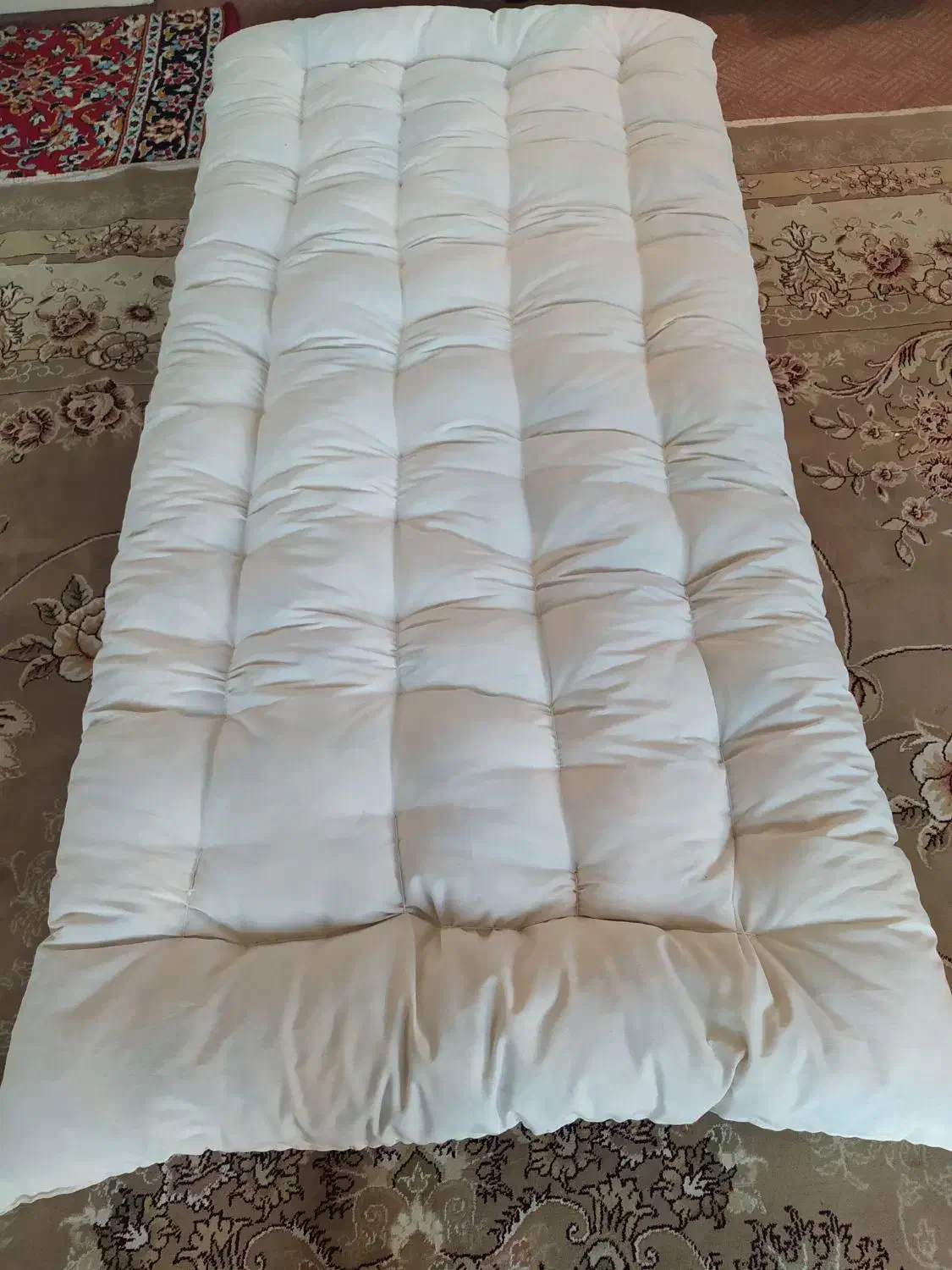 لحاف و تشک و موتکا|رختخواب، بالش، پتو|اردبیل, |دیوار