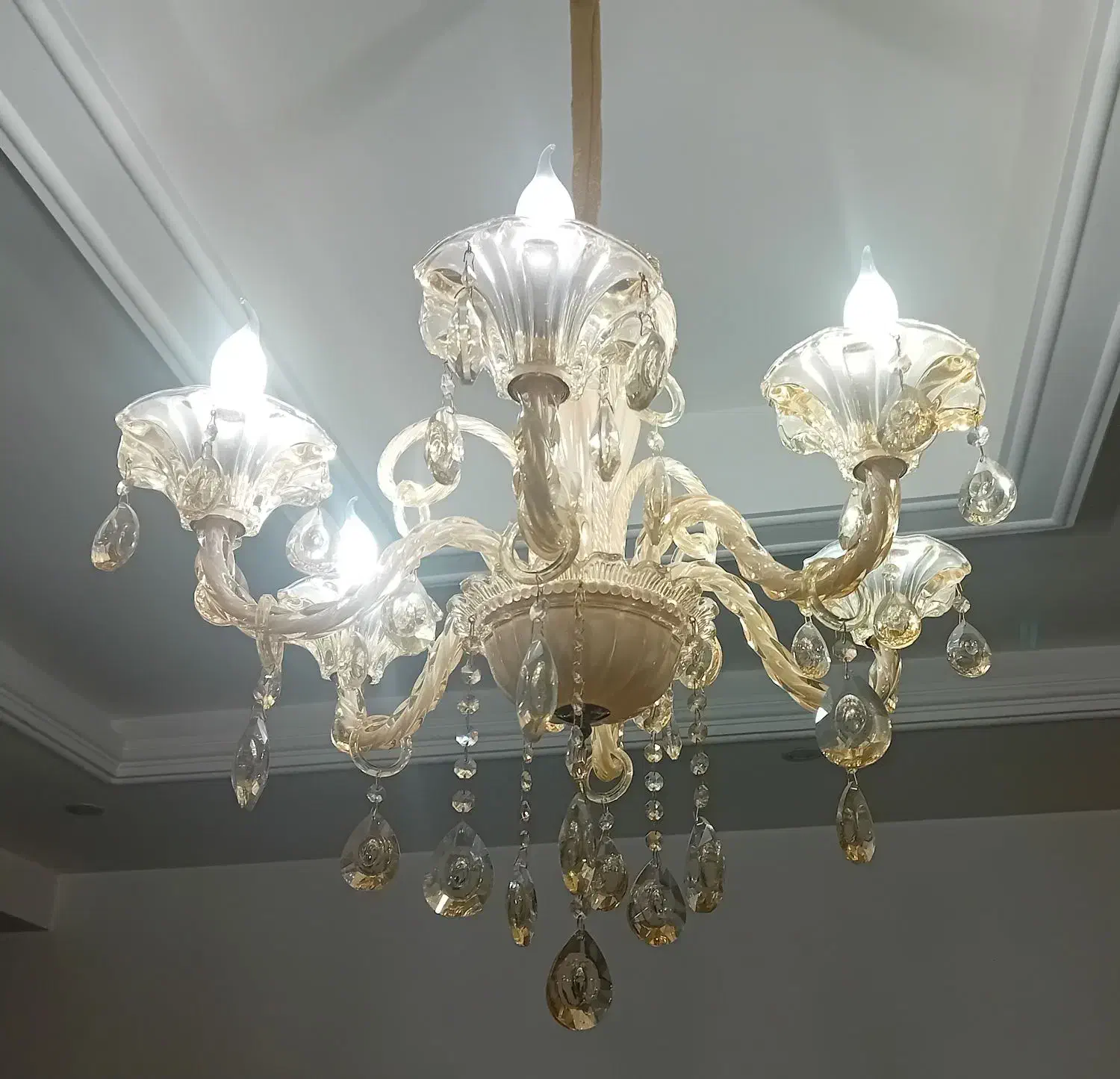 لوستر کریستال|لوستر و چراغ آویز|نسیم‌شهر, |دیوار