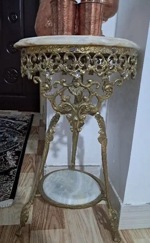 میز برنز|میز تلفن|قره چای, |دیوار