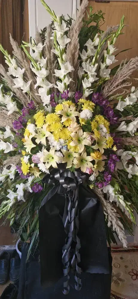 فروش تاج گل|گل و گیاه طبیعی|شیراز, ریاستی|دیوار